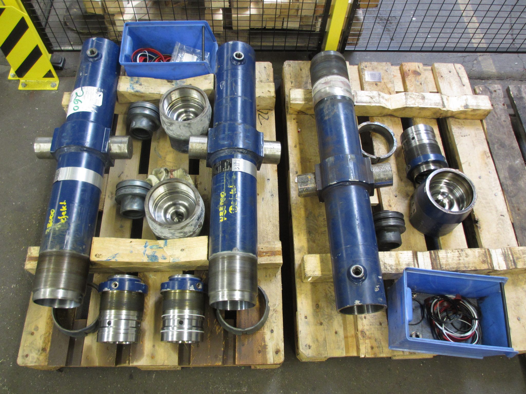 Instandsetzung / Neubau Gleichlaufzylinder • momac Hydraulik