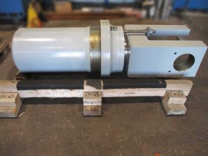 Instandsetzung und Umbau eines Ausbalancierzylinder für eine Stützwalze in der Aluminium Industrie